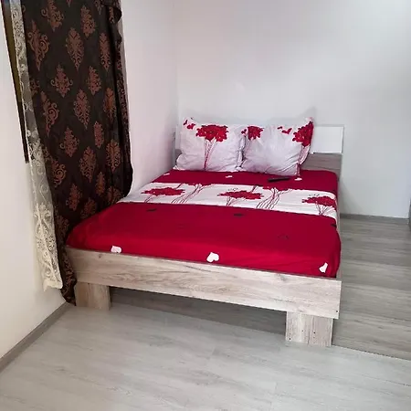 Sandu Serse Bådhotel *