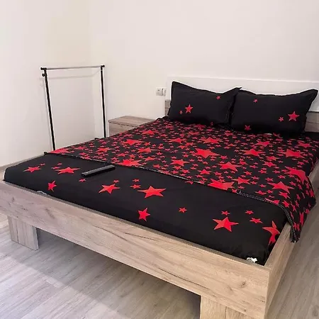 Bådhotel Sandu Serse *